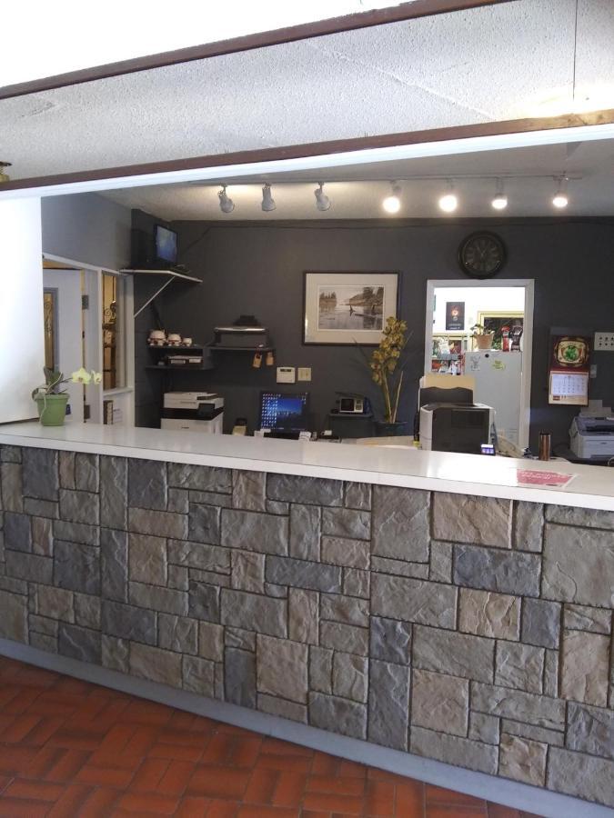 Haida Way Motor Motel 2*