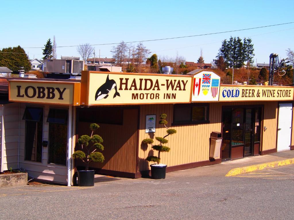 Haida Way Motor Port Mcneill
